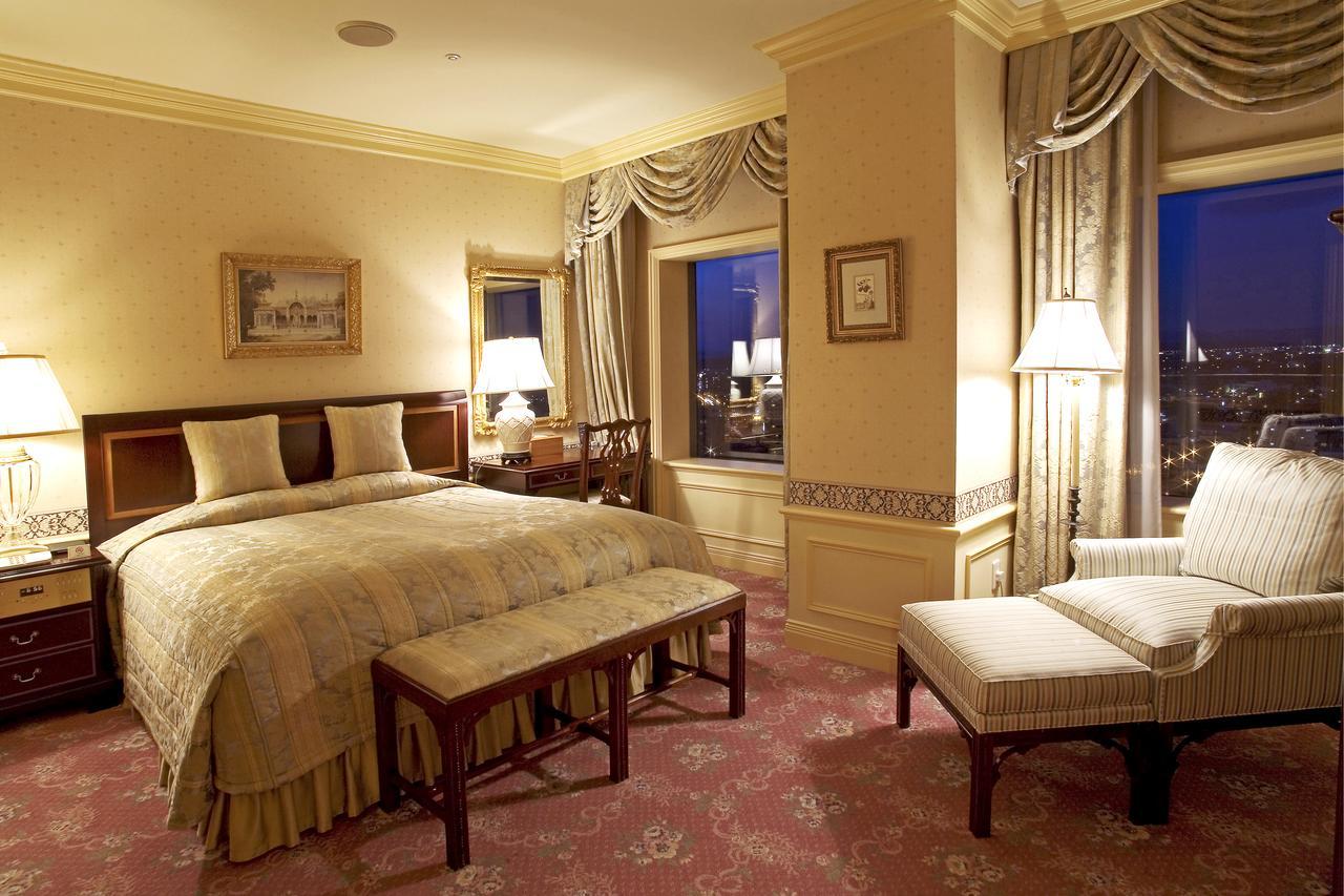 Omo7 Asahikawa By Hoshino Resorts Dış mekan fotoğraf A bedroom at the Four Seasons Hotel in Washington, D.C.