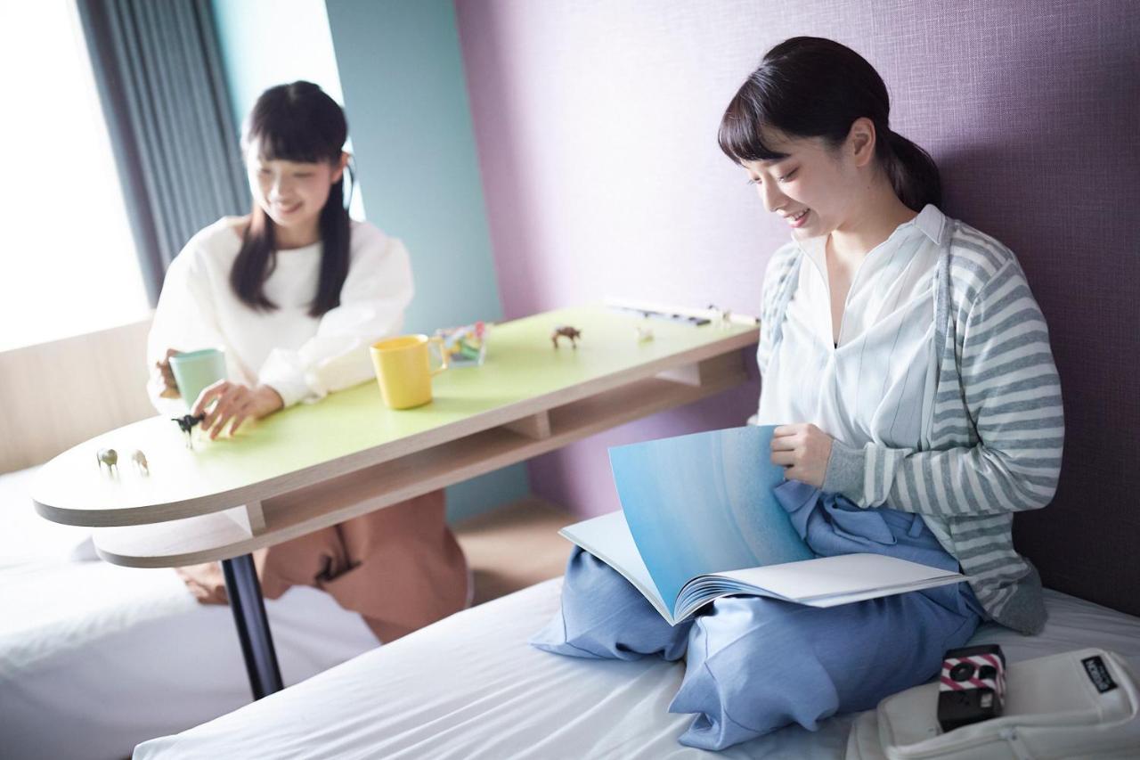 Omo7 Asahikawa By Hoshino Resorts Dış mekan fotoğraf Students studying in the dormitory